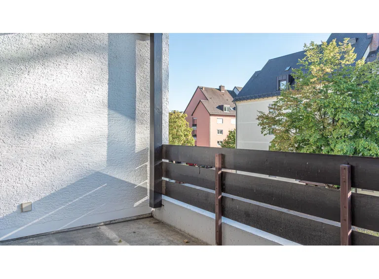 West-Loggia vor Schlafzimmer