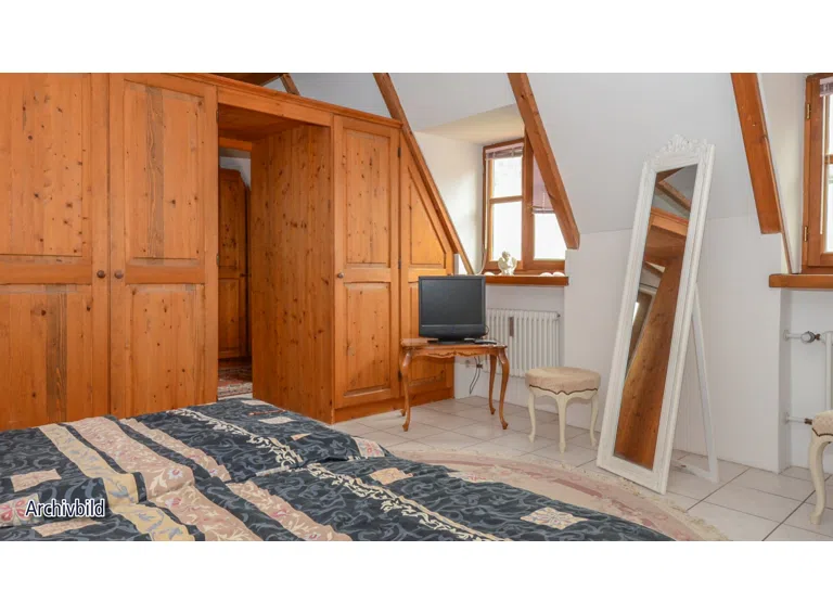 Schlafzimmer mit Einbauschränken