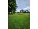 Wiese mit Reitplatz