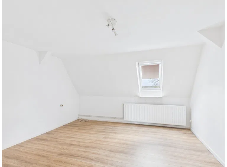 Kossau - Lütt Immobilien - Zimmer DG
