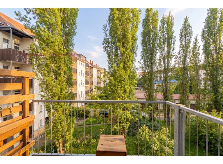 Immobilie in Leipzig zu verkaufen_ 3-Raum Wohnung _ Rosenberg Immobilien GmbH Leipzig _ Balkon
