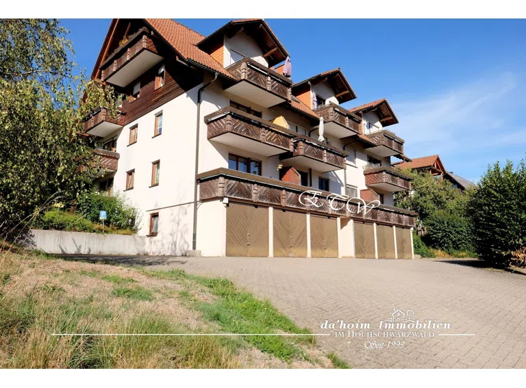 Wohnglück-mit-Aussicht-sonnige-2-Zi-ETW-Lenzkirch-022dahoim_immo_wtm.JPG