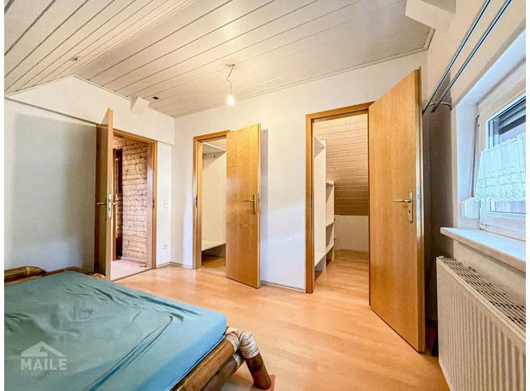 Schlafzimmer OG inkl. Ankleide