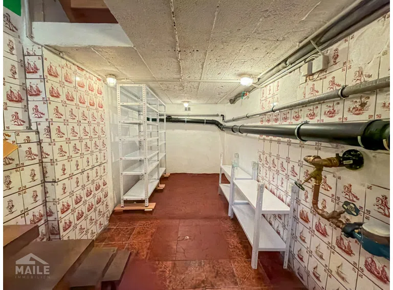 Keller