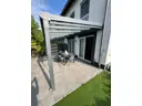 18 Terrasse mit Pergola