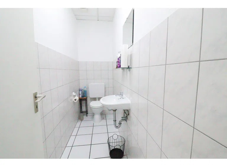 Kunden-WC - WRS Immobilien