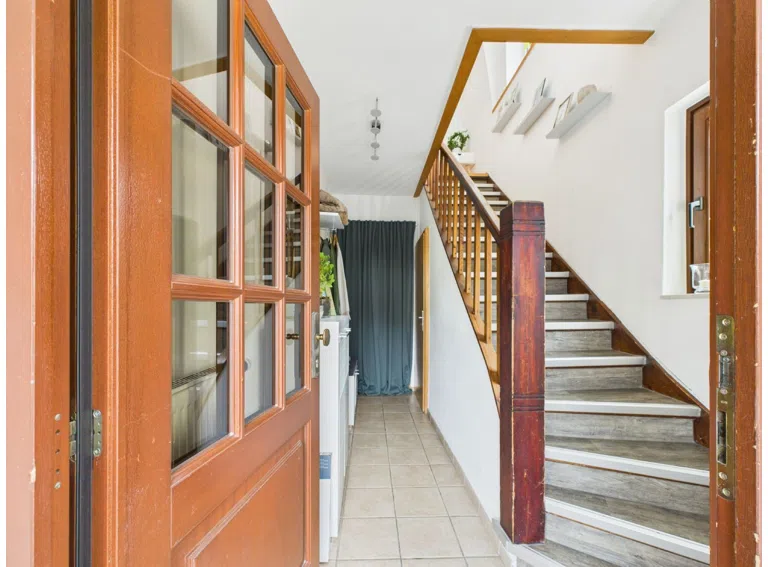 Flur - Treppe - Lütt Immobilien - Malente