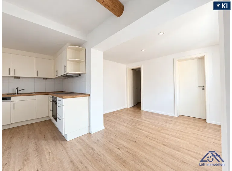 Esszimmer und Küche - Lütt Immobilien Malente
