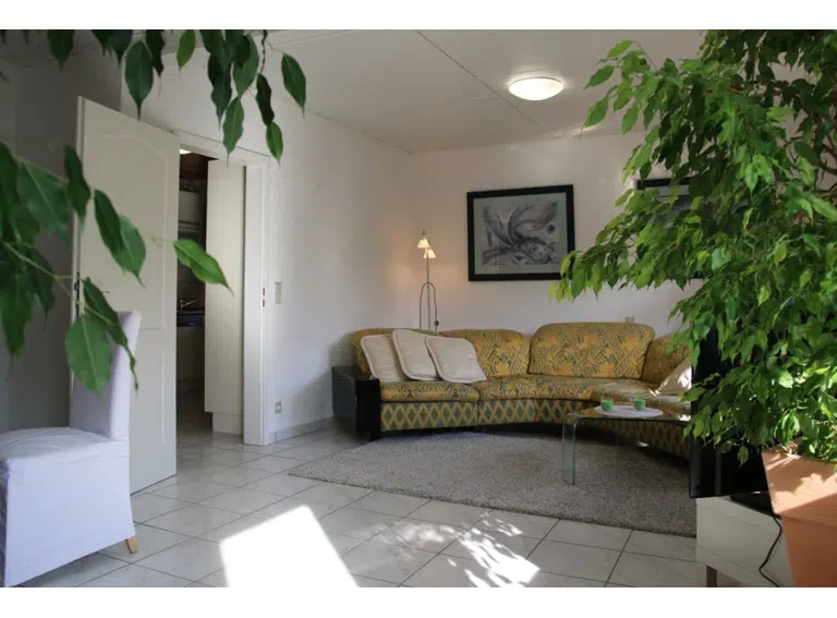 Wohnzimmer vom Balkon her