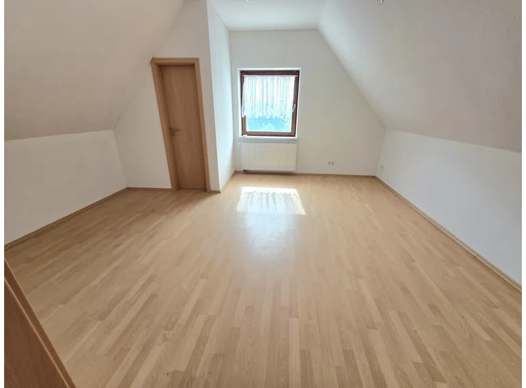 Schlafzimmer DG