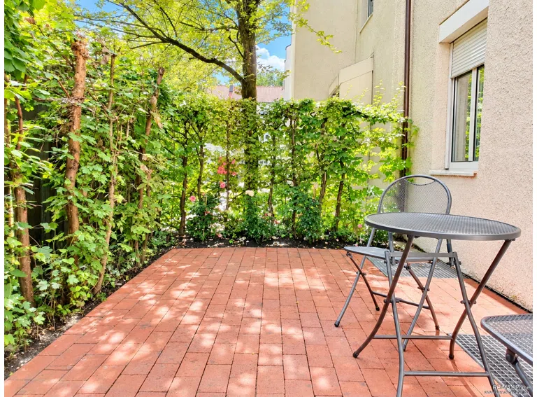 Ostterrasse