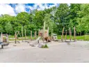 Ihr privater Rückzugsort mit Blick auf den Spielbereich