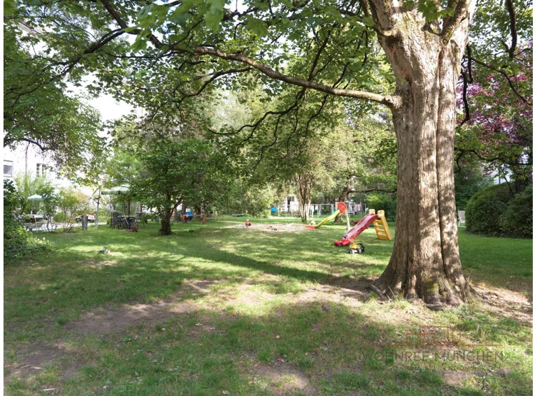Innenhof Spielplatz