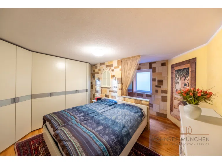 Schlafzimmer mit Blick zur Sauna