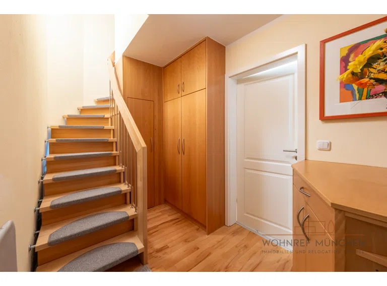 Treppe ins UG