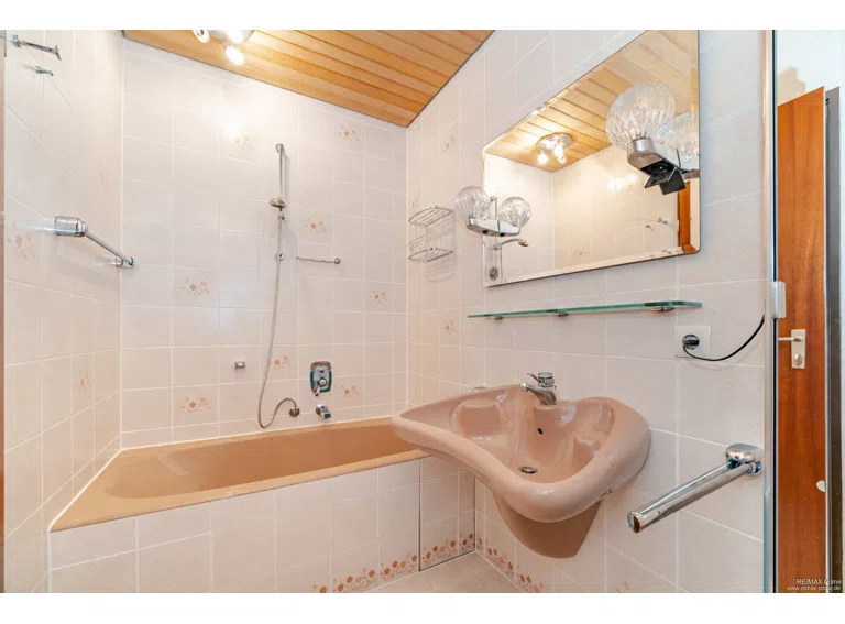 und Badewanne