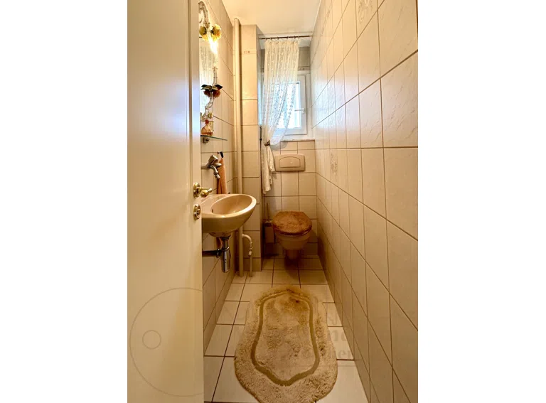 Gäste-Toilette