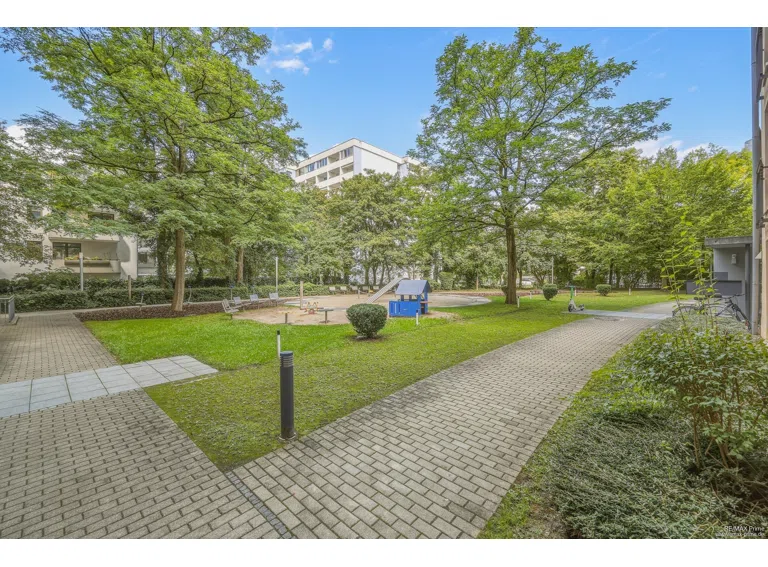Begrünter Innenhof mit angenehmer Aufenthaltsqualität
