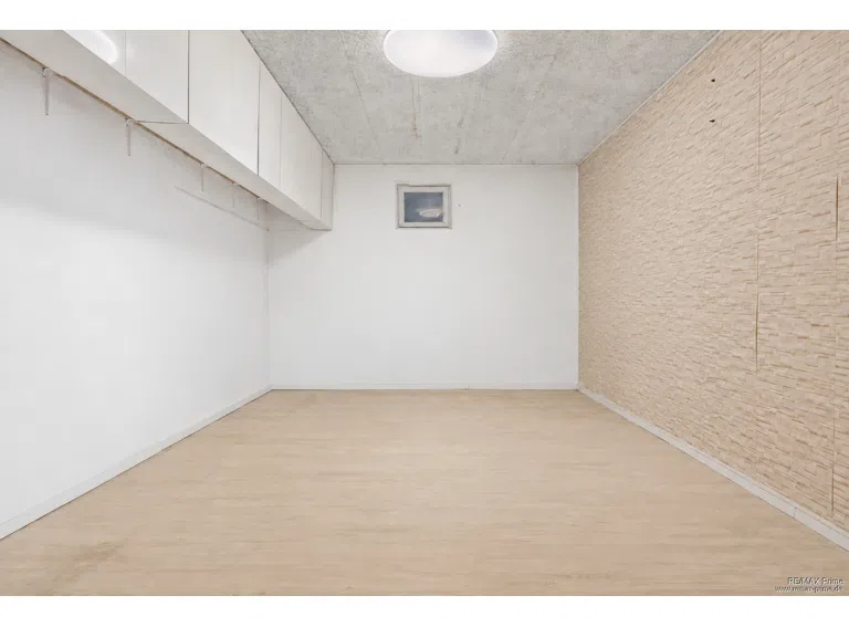 Separater XXL-Keller mit ca. 25 m² zusätzlicher Nutzfläche