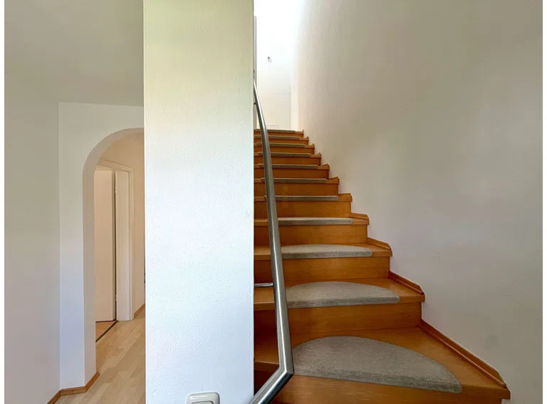 Treppe zum Dachgeschoss