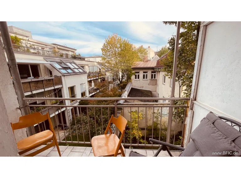 room 2 with balcony