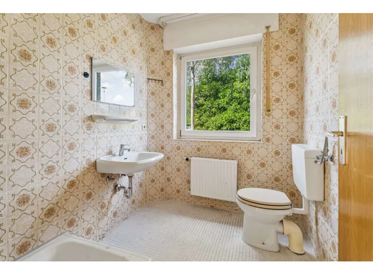 Apartment Badezimmer EG