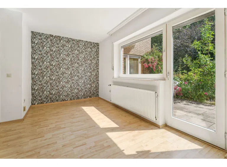 Apartment EG