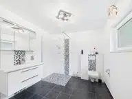 Bild von Platz für alle ! - EFH oder Häuser, in Neuhaus (Oste), 222.00 m², 9.00 Zi., Bj. 1920