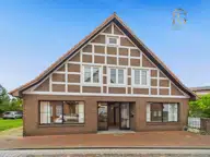 Bild von Leben an der Nordseeküste-EFH oder Generationshaus saniert Häuser, in Neuhaus (Oste), 222.00 m², 9.00 Zi., Bj. 1920