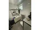 21 Toilette mit Hygienebereich im OG