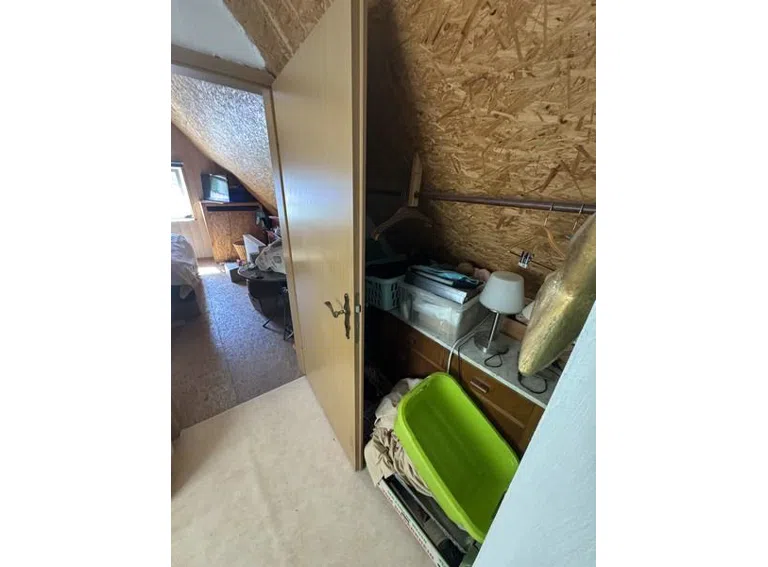 20 Durchgang zum Schlafzimmer