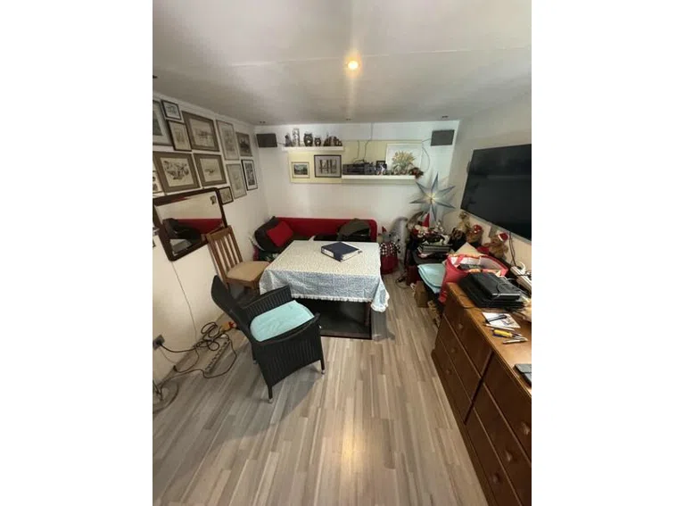 9 Wohnzimmer