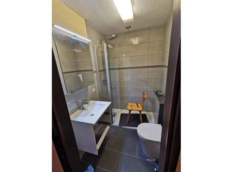 7b Duschbad