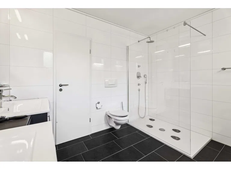 Badezimmer EG