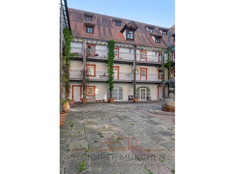 Blick auf Wohnung vom Innenhof