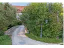Zufahrt zum Schloss