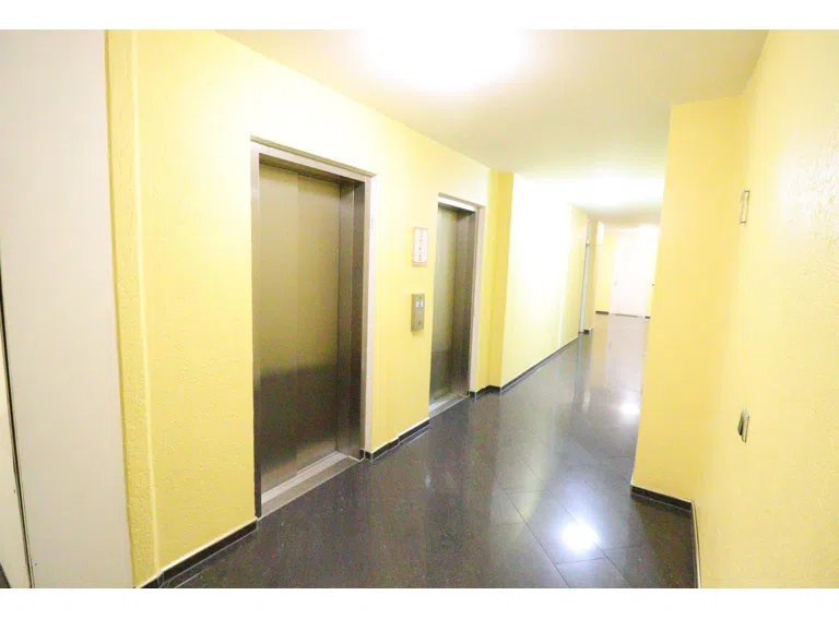 Aufzug auf der Etage