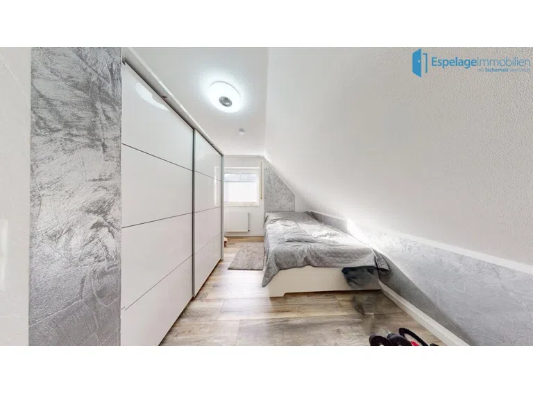 Zimmer 1 OG