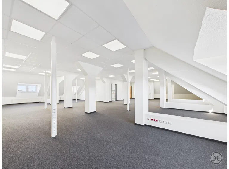 Eden-Ehbrecht-Immobilien_Bürofläche_Kreyenbrück_DG_005
