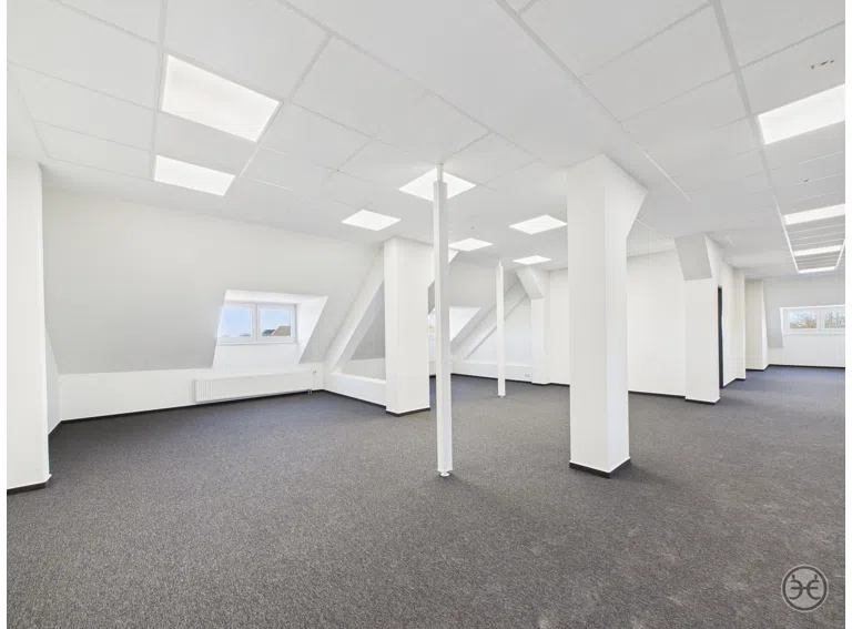 Eden-Ehbrecht-Immobilien_Bürofläche_Kreyenbrück_DG_002