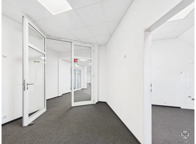 Eden-Ehbrecht-Immobilien_Bürofläche_Kreyenbrück_DG_024