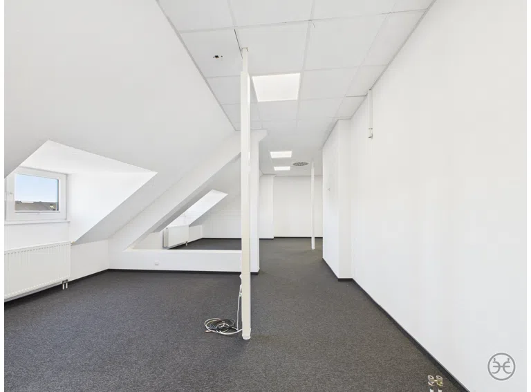 Eden-Ehbrecht-Immobilien_Bürofläche_Kreyenbrück_DG_023