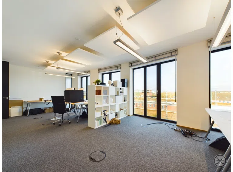 Eden-Ehbrecht-Immobilien_Vermietung_Büro_Alter-Stadthafen_069