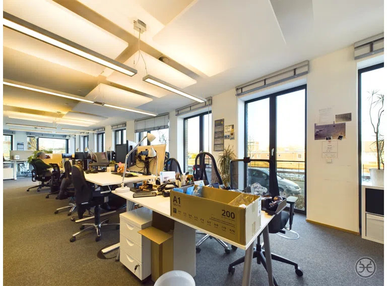 Eden-Ehbrecht-Immobilien_Vermietung_Büro_Alter-Stadthafen_009