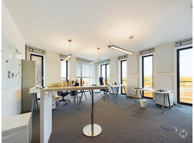 Eden-Ehbrecht-Immobilien_Vermietung_Büro_Alter-Stadthafen_073