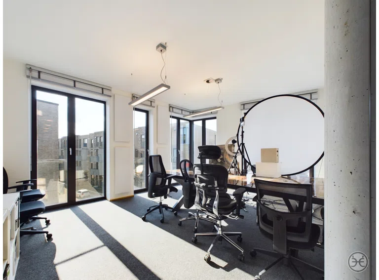 Eden-Ehbrecht-Immobilien_Vermietung_Büro_Alter-Stadthafen_053