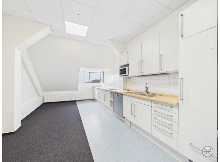 Eden-Ehbrecht-Immobilien_Vermietung_Einzelne-Büroräume_Kreyenbrück_023