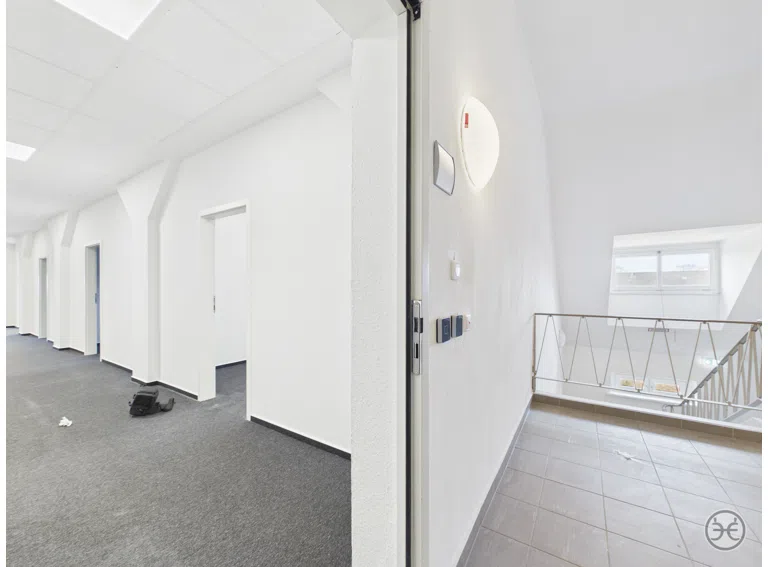 Eden-Ehbrecht-Immobilien_Vermietung_Einzelne-Büroräume_Kreyenbrück_042