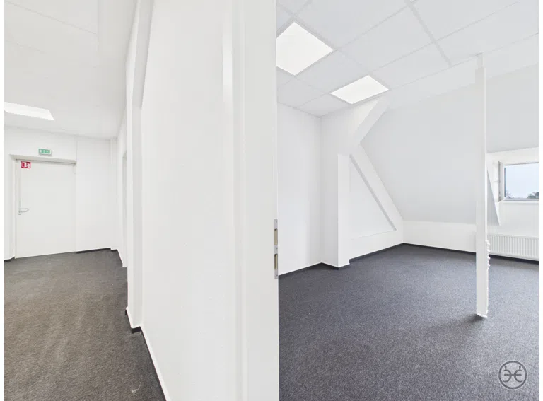 Eden-Ehbrecht-Immobilien_Vermietung_Einzelne-Büroräume_Kreyenbrück_015