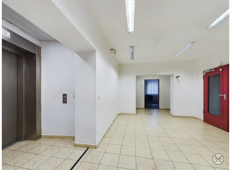 Eden-Ehbrecht-Immobilien_Büroflächen_Telekom-Gebäude_044